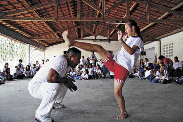 [capoeira_inclusiva[6].jpg]