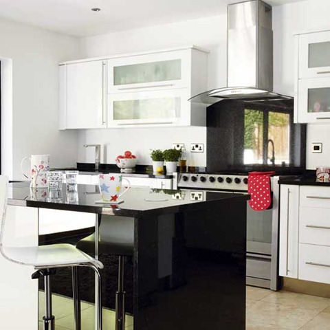 [HousetoHomeSvartochvittkk[1][1].jpg]