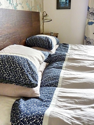 [Hemma hos oss, sovrummet och sängkläder 002[6].jpg]