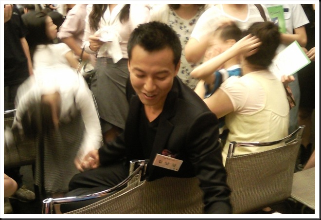 http://lh6.ggpht.com/_FztagKunYAU/TIt_TcxJB7I/AAAAAAAADyg/fXgt2W_P-5s/KimNamGil-FC.blogspot.com%20KNG%20receive%20Award%2010%20sep%2010.jpg%20%284%29%5B5%5D.jpg?imgmax=800