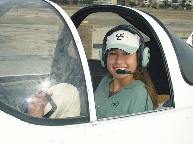 [Pilot Jessica Cox 04[6].jpg]