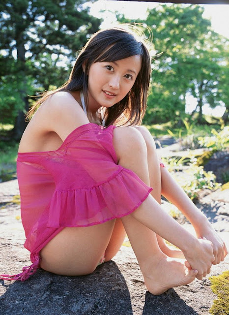 japanese teen model ayaka komatsu photo gallery