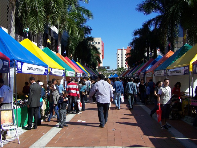 [Miami Book Fair (November-2008) 516[2].jpg]