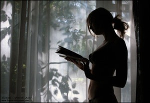 [Reading_my_story_by_Lument[2].jpg]