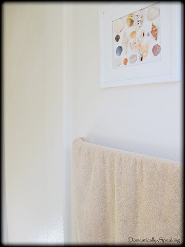 [downstairs bathroom before 2[3].jpg]