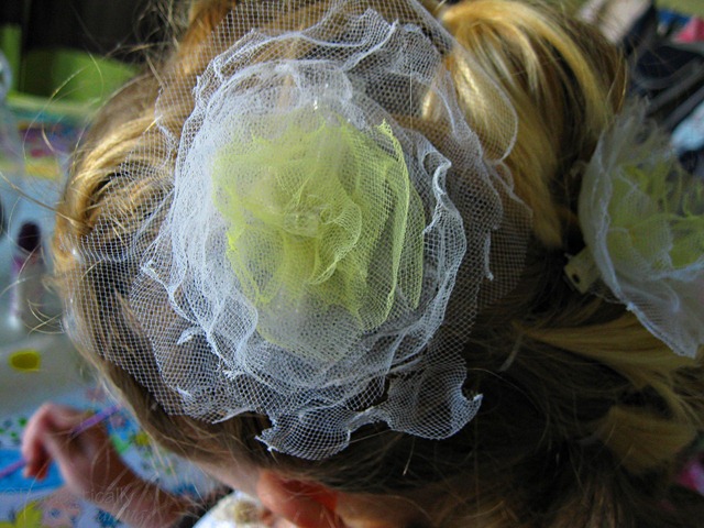 [tulle flowers 1[4].jpg]