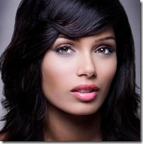 Freida Pinto is részt vesz az istenek háborújában