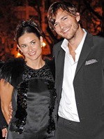 Demi és Ashton Izraelbe menekült