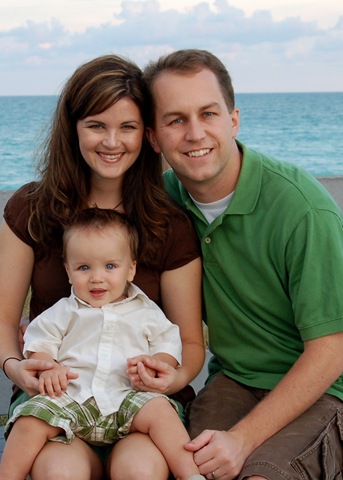 [family beach portraits-13[3].jpg]