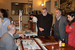 El Primer Teniente de Alcalde, Antonio Rodrigo Torrijos, y el Concejal Delegado del Distrito Casco Antiguo, José Manuel García, han visitado hoy los talleres de restauración de muebles y de flamenco, enmarcados dentro del programa de talleres socioculturales del Distrito. 16-02-2010