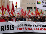 Antonio Rodrigo Torrijos, junto con varios miembros del grupo municipal de IU, asiste a la multitudinaria manifestación contra la crisis del 29-N bajo el lema 