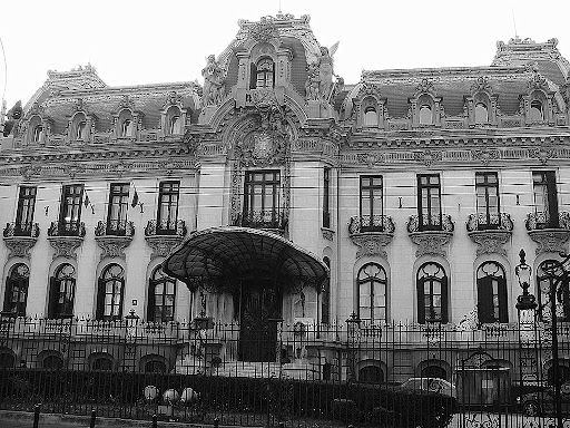 muzeu+enescu+-+palatul+cantacuzino+14.JPG