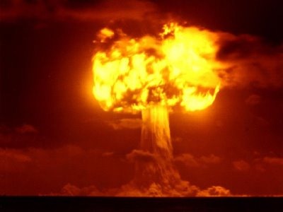 [nuclear-bomb-explosion[8].jpg]