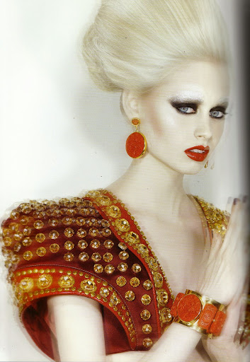 VELOUR Magazine #2 AIDA and IEVA ANIULYTE LUISA BIANCHIN VELOUR Magazine #2 AIDA and IEVA ANIULYTE LUISA BIANCHIN