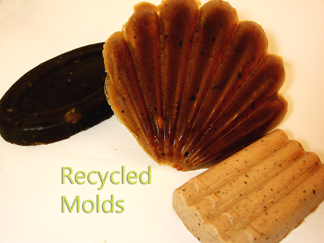 [DSC05982recycledmoldscopy2.png]