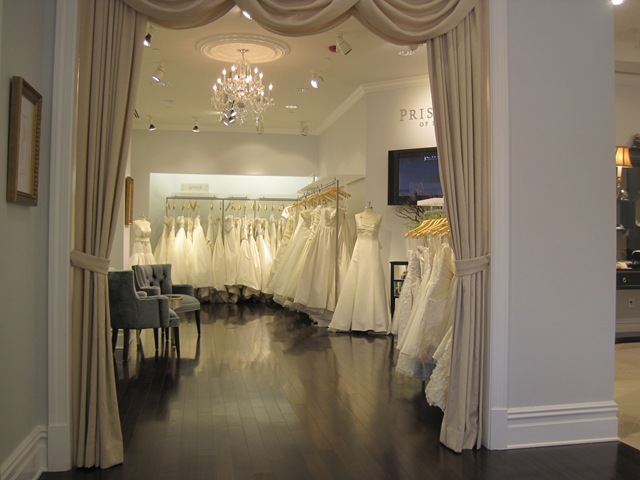 [dress0043.jpg]