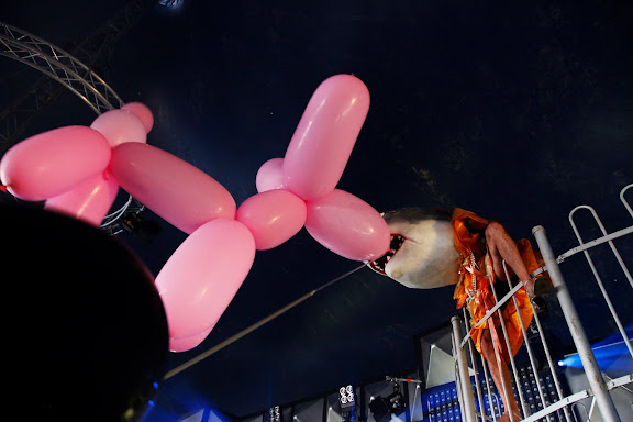 shark dancer eats balloon dog