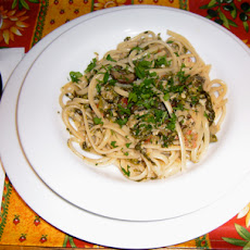 Linguine with Clam Sauce Deluxe