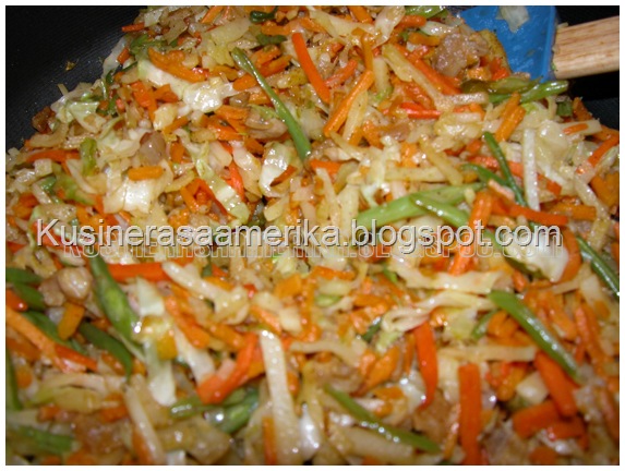 [Fresh_Lumpia_veggies[12].jpg]