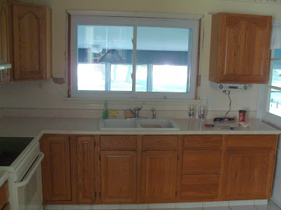 http://lh6.ggpht.com/_H6OF0iQPPIQ/Siwpv2Iaj2I/AAAAAAAAROk/T2hvClc5J7Y/s400/Kitchen%20003.jpg