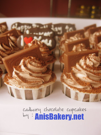cadbury cupcakes | anisbakery.net