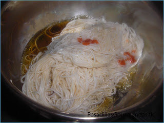 Fideos chinos con bonito en salsa de pescado- (2).jpg