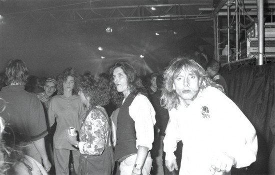 raving89pic4-550x351.jpg