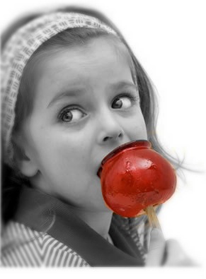 [girl-with-apple-candy-1.jpg]
