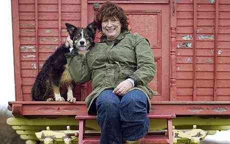 Caroline Quentin interviewed by Daphne Lockyer at her home in Tiverton. Devon
