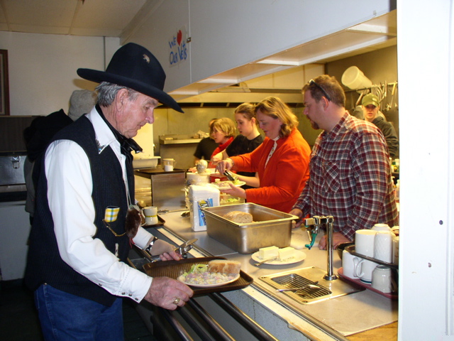 [Serving At God's Love - 18.jpg]