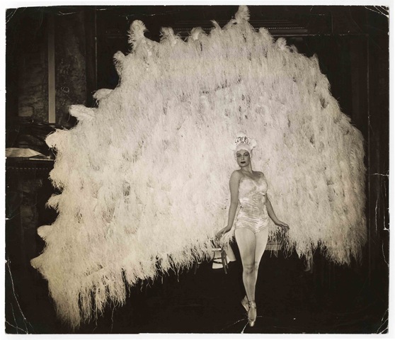 [1_UW__ballerina_15700r6.jpg]