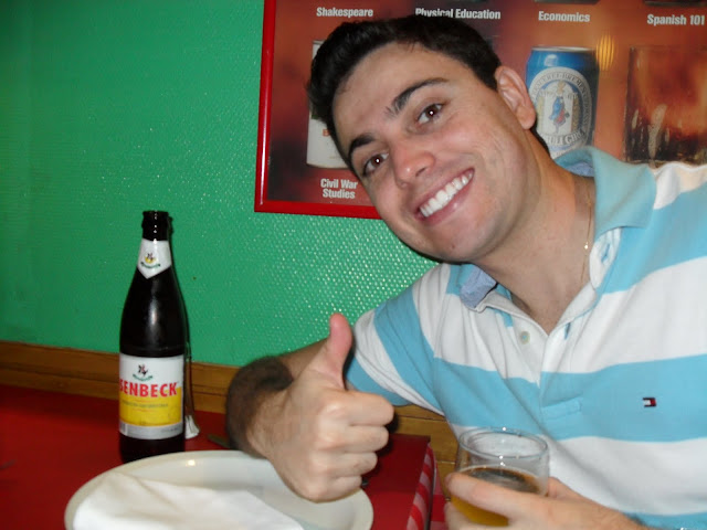 Jantar - Bebendo a cerveja Isenbeck