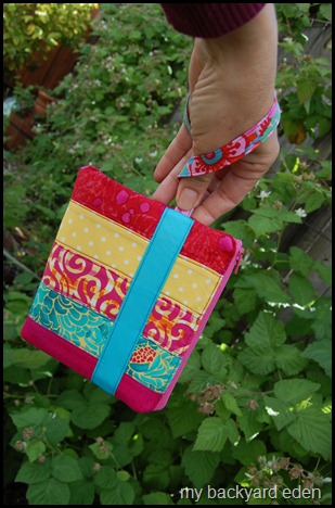 Easy Patchwork Wristlet