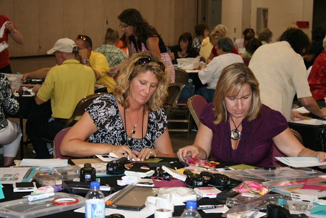 [convention 034[2].jpg]