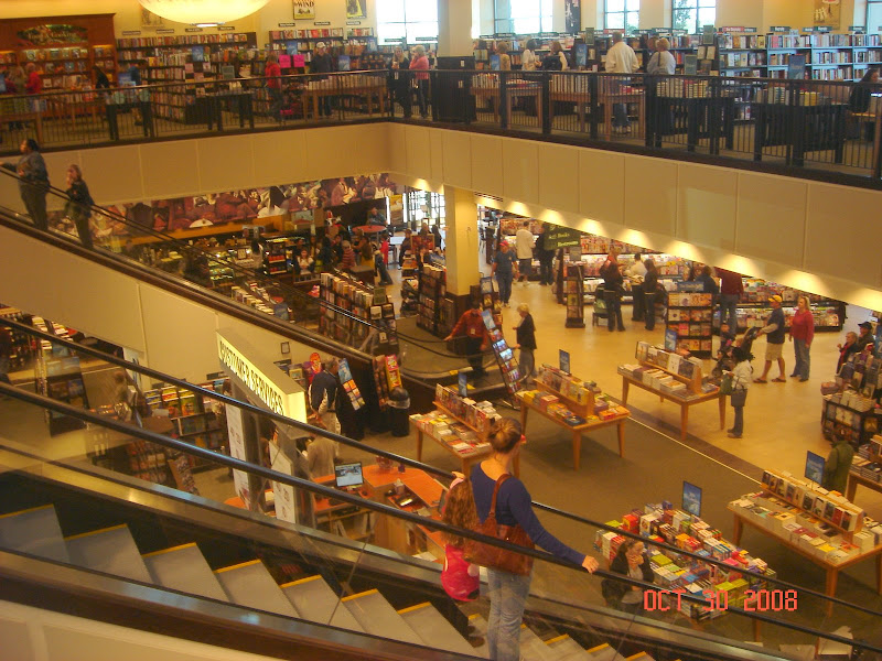 Barnes & Noble - Shops at Wiregrass - Wesley Chapel FL