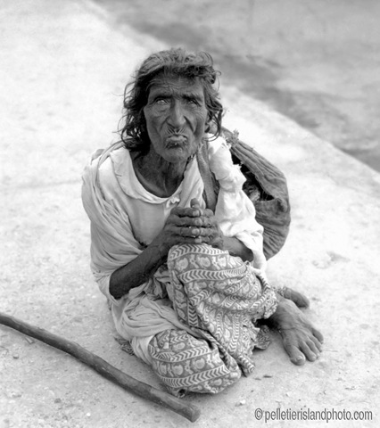 [beggarwoman[3].jpg]