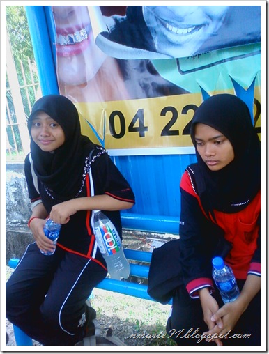 Mirza ; IDon'tKnowHerNameButIKnowHer!