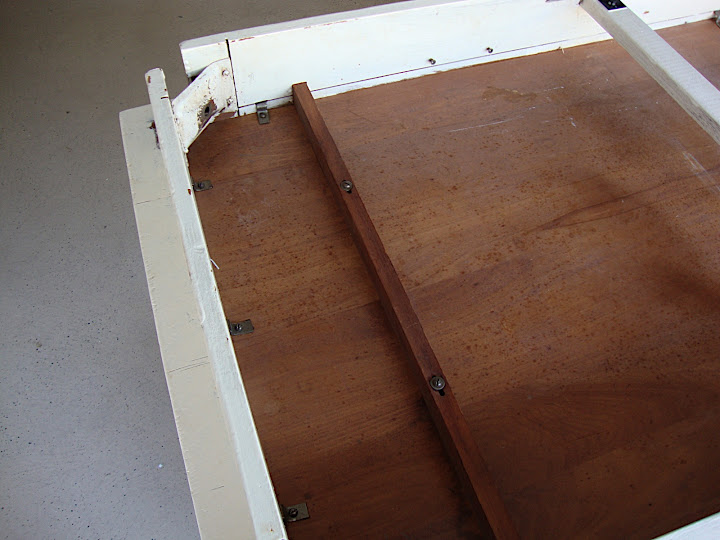 This is the underside -- shows what I think is Mahogany.