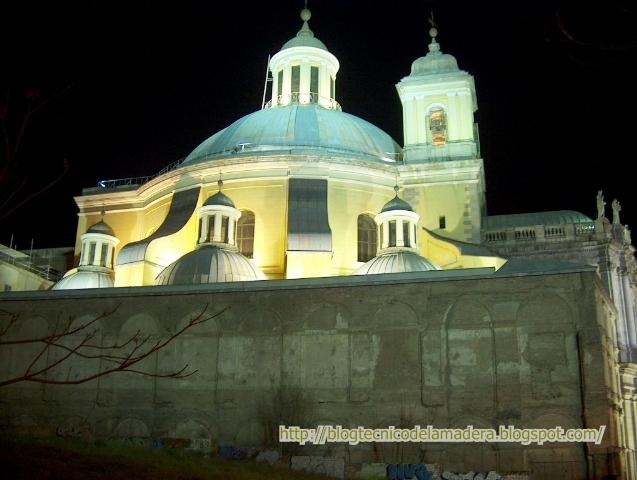 [San Fco el Grande 024_637x480[4].jpg]