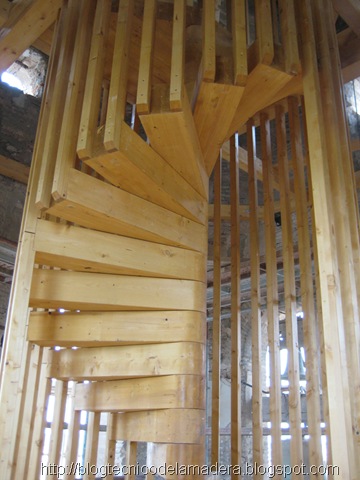 madera-laminada-escalera (8)