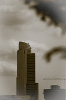 Ancient Progress: Once one building is done, another goes up right next to it. Progress is never complete! (1/2000 sec @ f/4; 200mm)