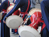 Korean cultural performaners with drums