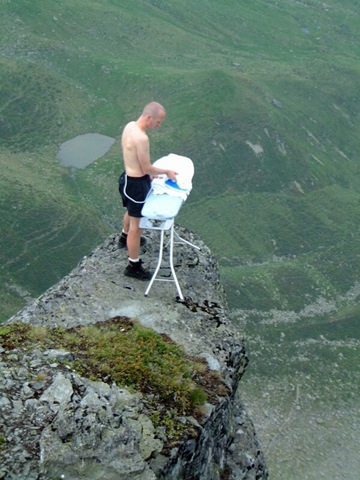 [extreme_ironing[2].jpg]