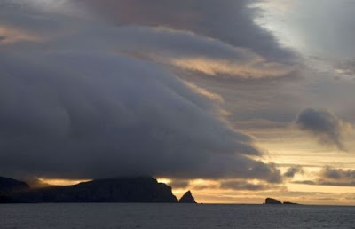 Image of Aiktak sky