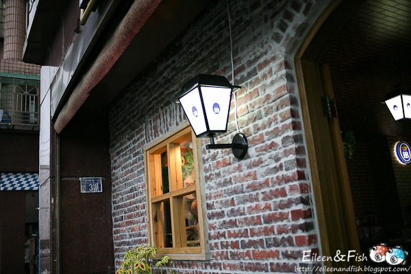 [20101010-1-3[3].jpg]