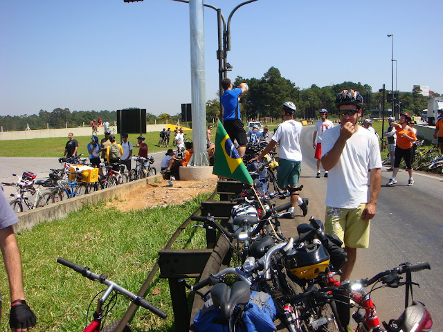 http://picasaweb.google.com/ciclista.fabiano/BicicletadaInterplanetRia0607122008#5278353693762547394