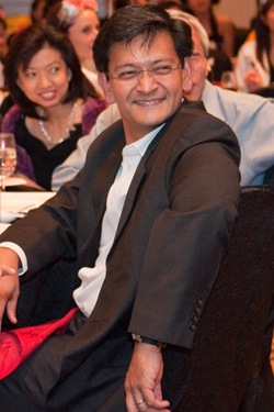041