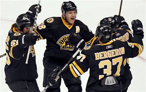 Bruins celebrate Mark Recchi's goal