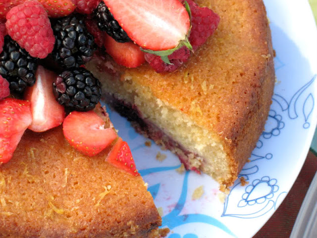 Lemon Berry Cake
