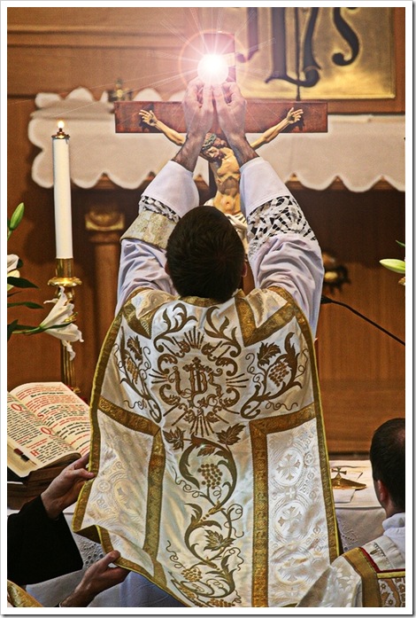 LA EUCARISTIA Y LA CRUZ